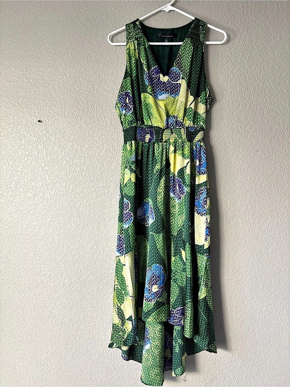 White House Black Market Floral Maxi Dress in Green & Blue Size 4